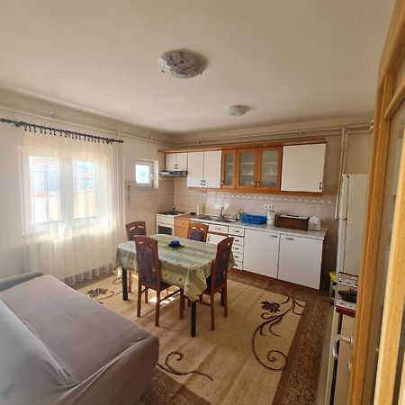 Apartment Sukošan Buitenkant foto