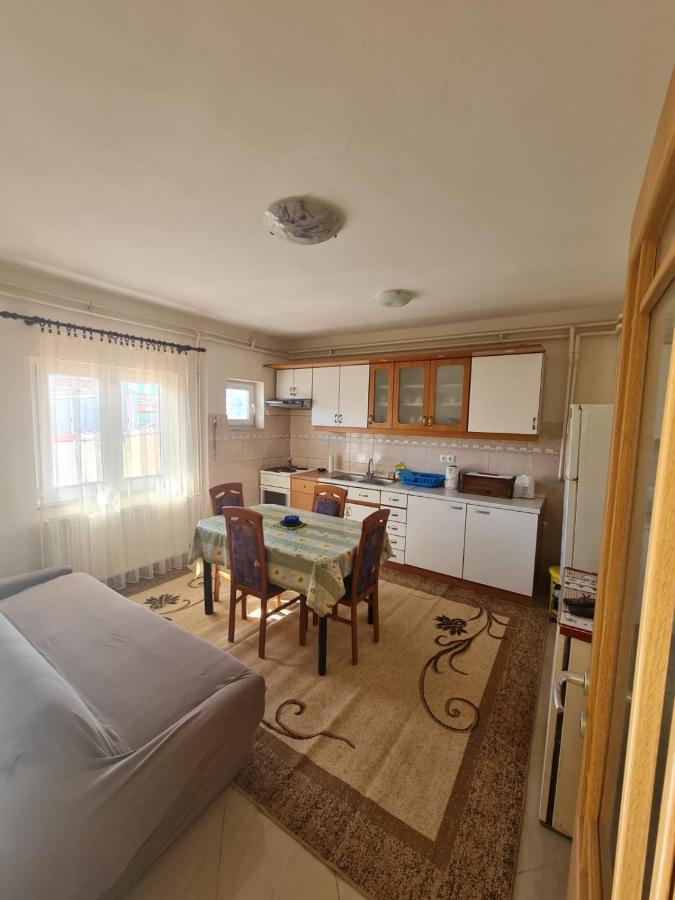 Apartment Sukošan Buitenkant foto
